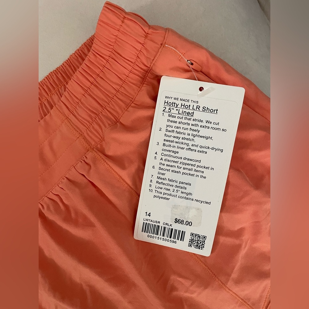 Lululemon NWT Hotty Hot Low Rise 2.5” Shorts Orange Color Size 14 - Picture 8 of 10